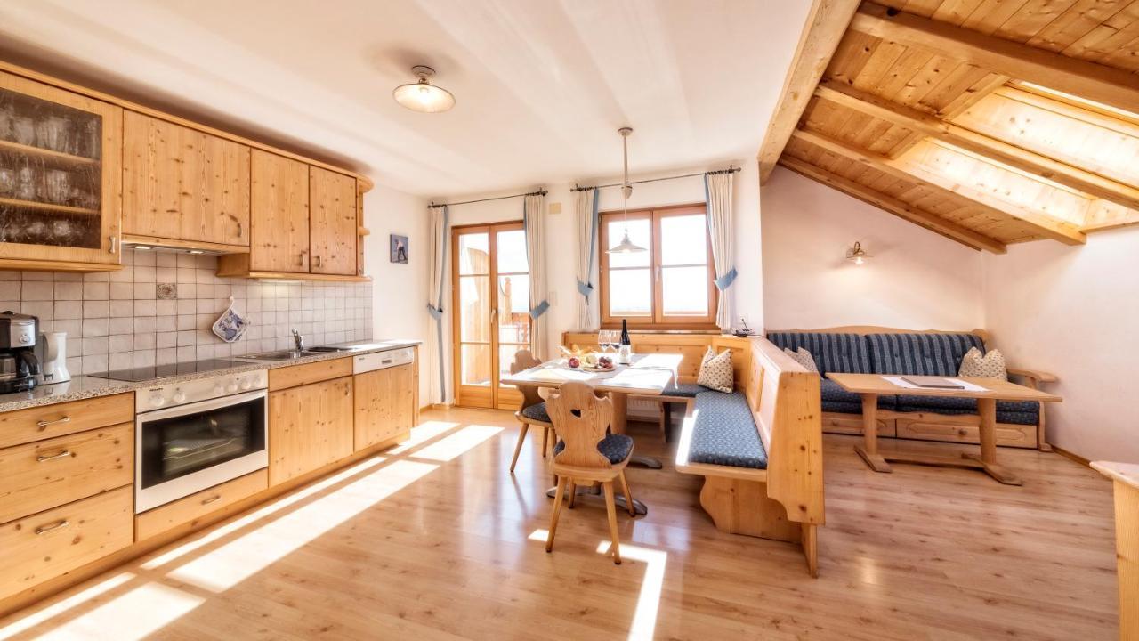 Villa Hofer Am Bach à Lagundo Extérieur photo