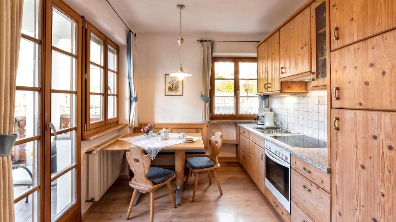 Villa Hofer Am Bach à Lagundo Extérieur photo